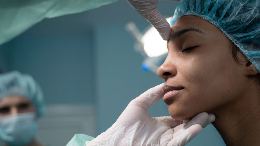 Decoding the Differences: Plastic Surgery vs. Cosmetic Surgery